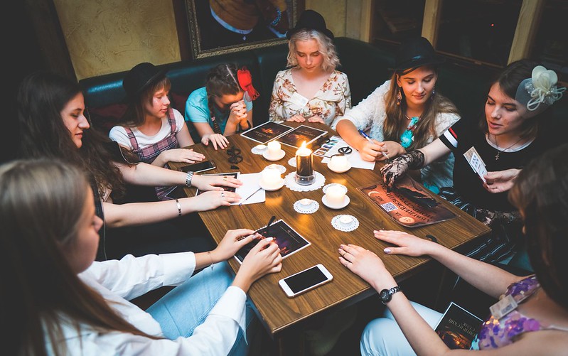 Хэллоуинская вечеринка с мистической атмосферой в Khabarovsk