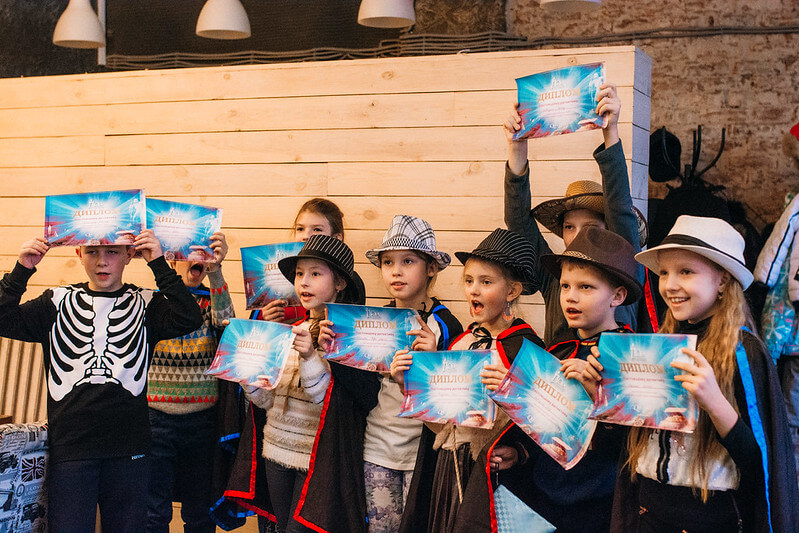 Как отметить Новый год классом — идеи для младших школьников в Хабаровске