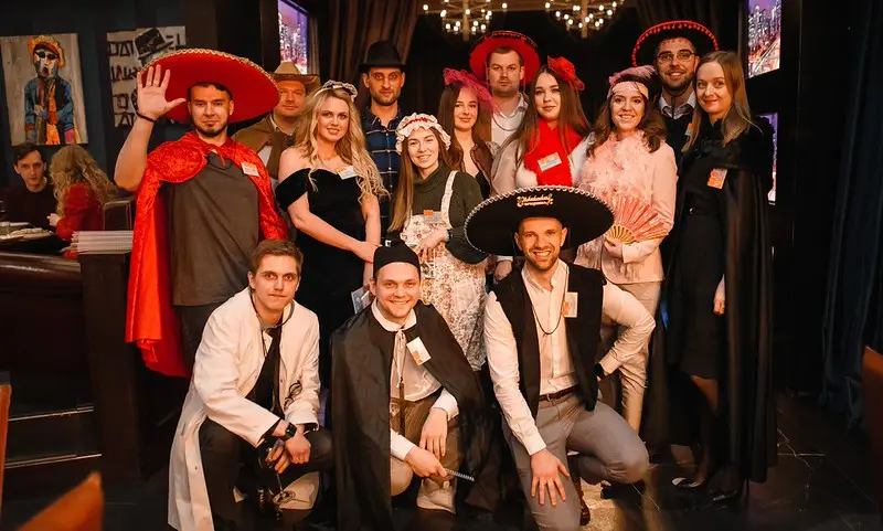 Корпоратив на Новый год 2026 в Хабаровске — как развлечь коллег, не нарушив трудовой кодекс